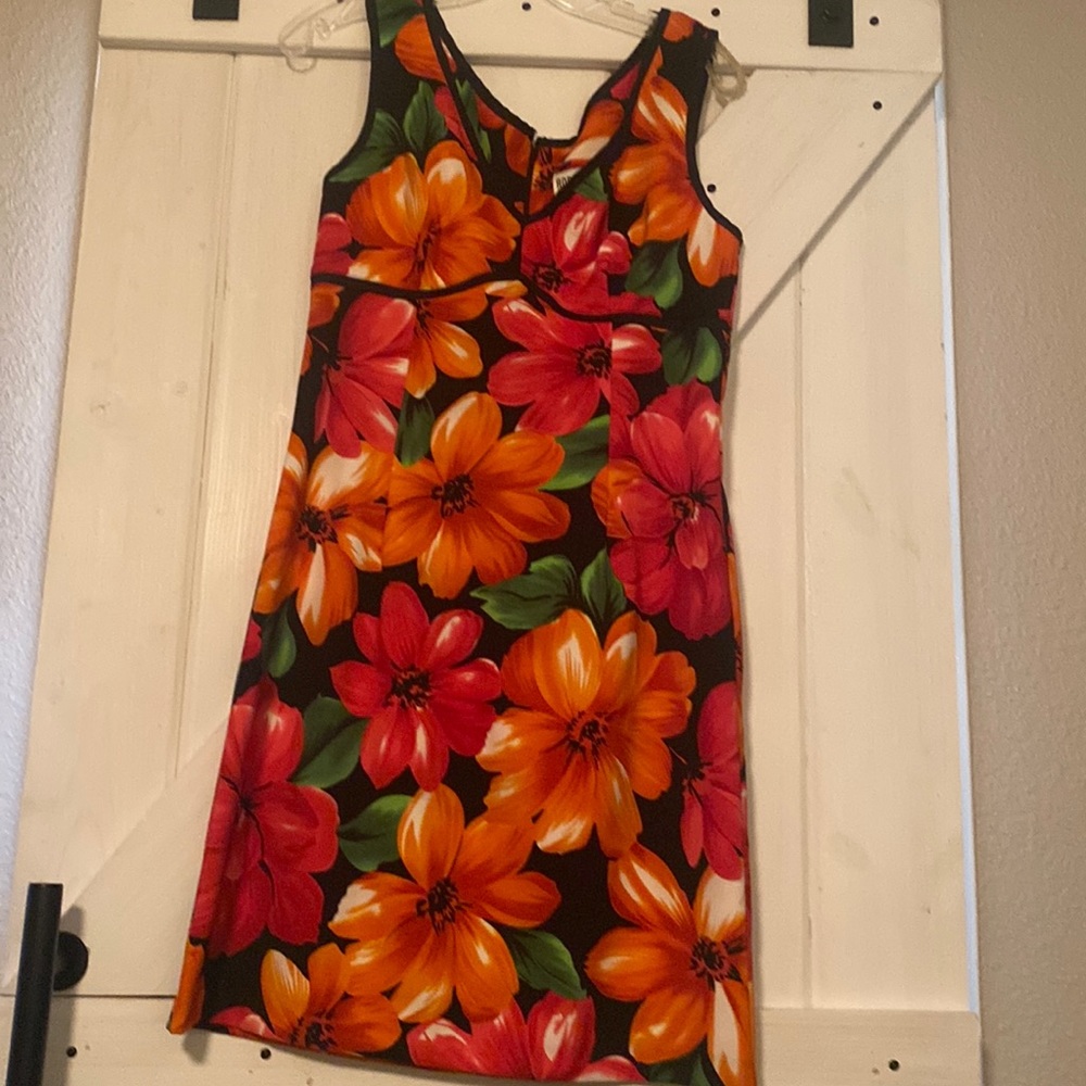 Sexy Hawaiian Dress with pink an orange flowers on black.
